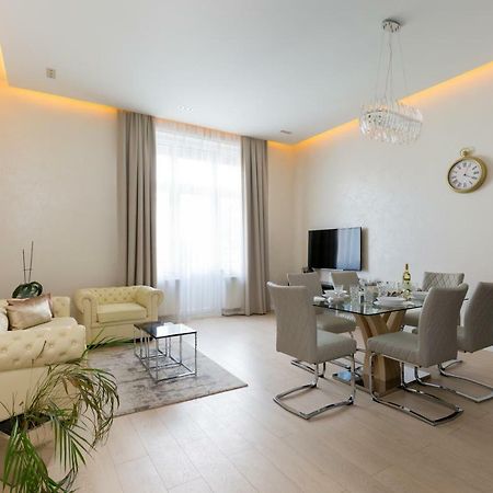 Grand Designer Dream Home In The Center W 3Br/3Bath Budapest Bagian luar foto